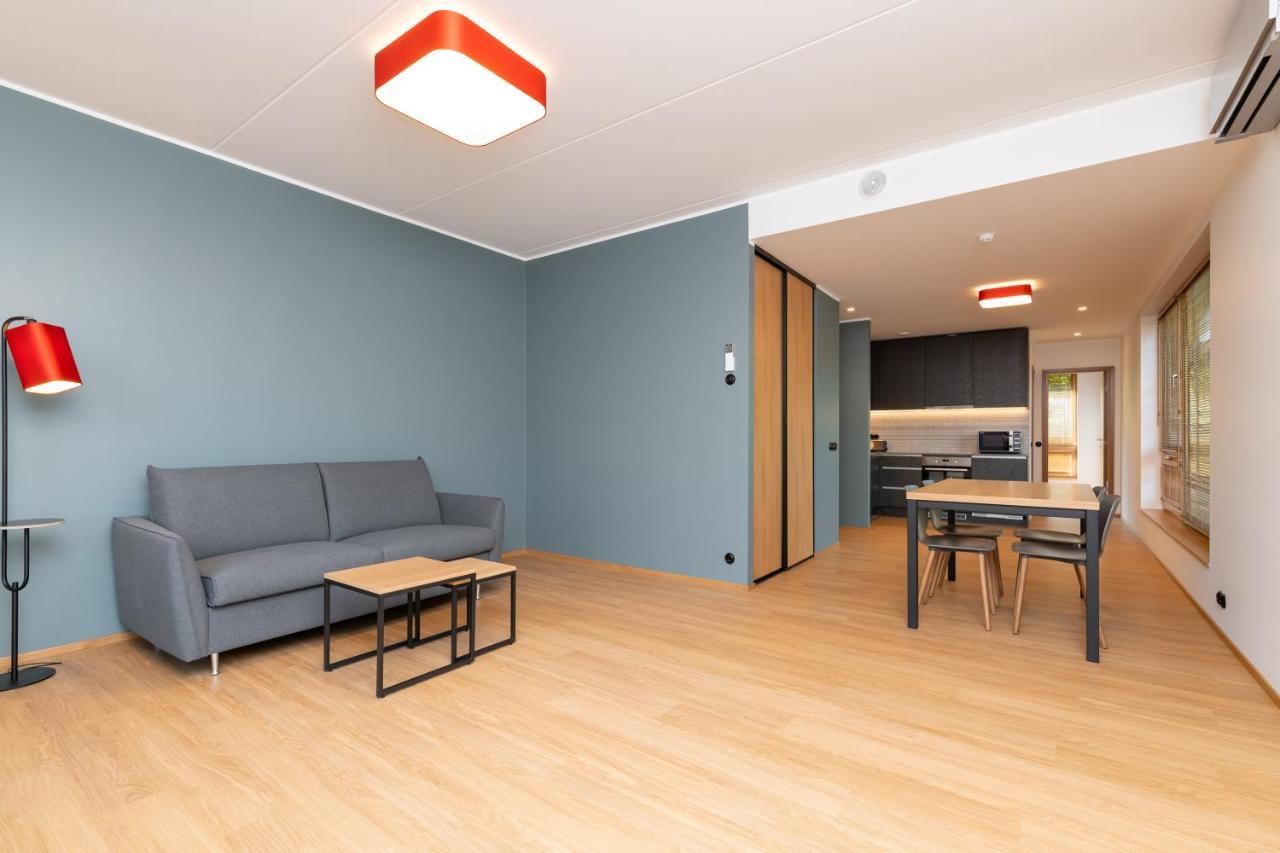 Self-Check-In Spacious 1 Bedroom Apartment With Free Parking Таллінн Екстер'єр фото